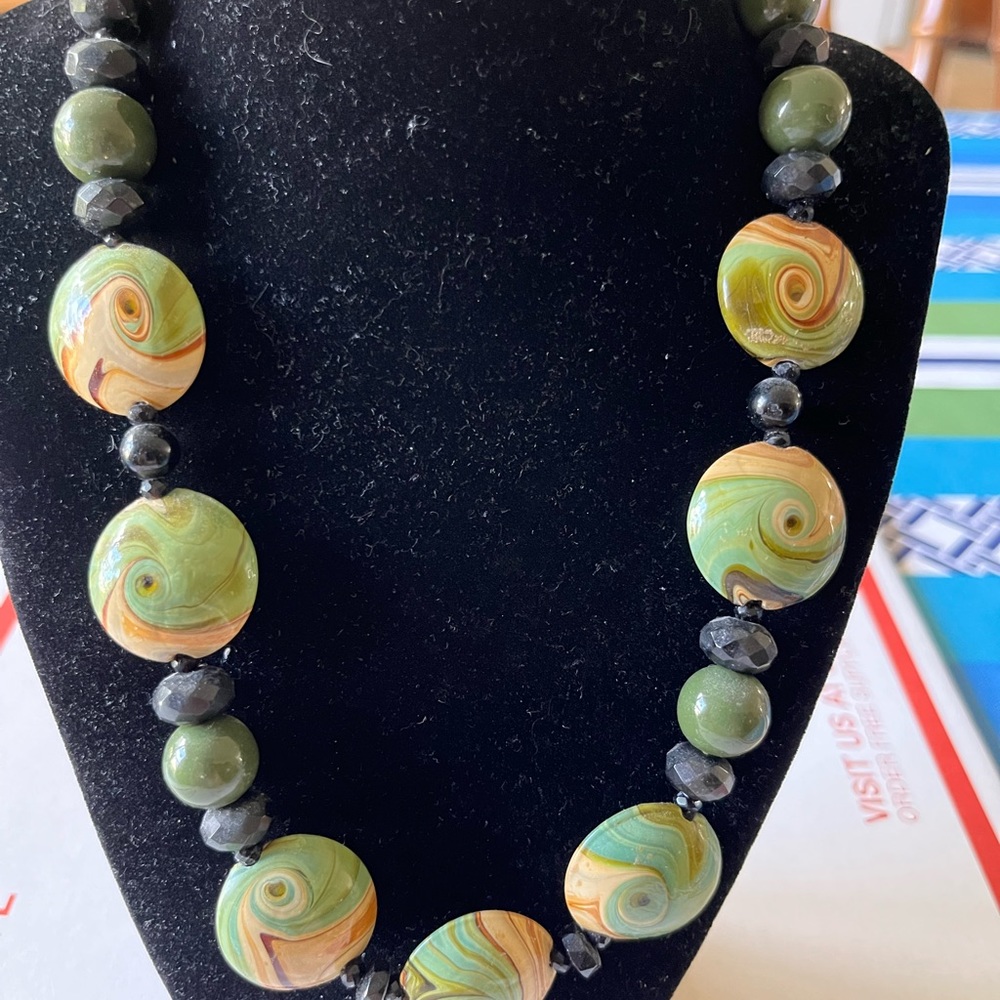 Unique Vintage Single Strand Short Necklace with Black & Green Beads & Disks